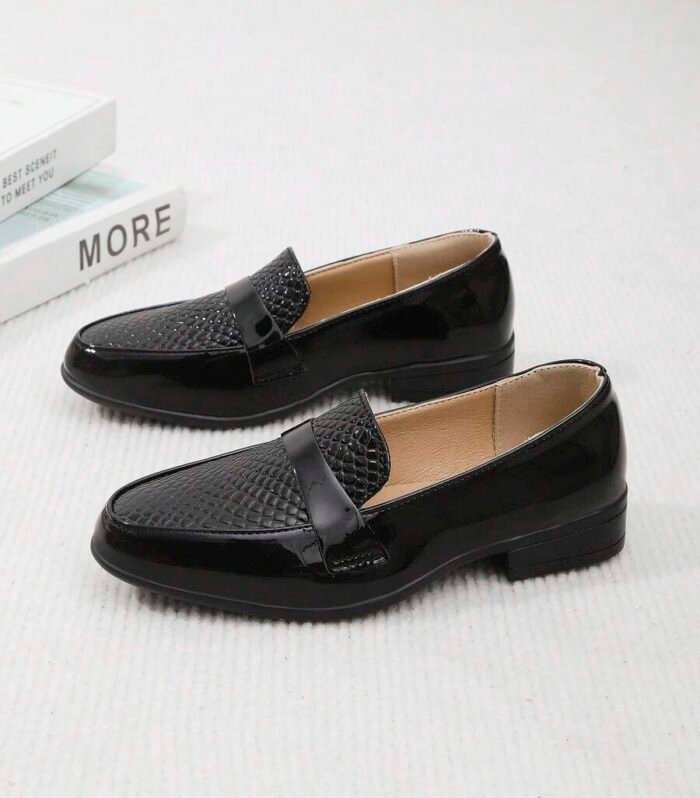 boys black shiny Oxford shoes